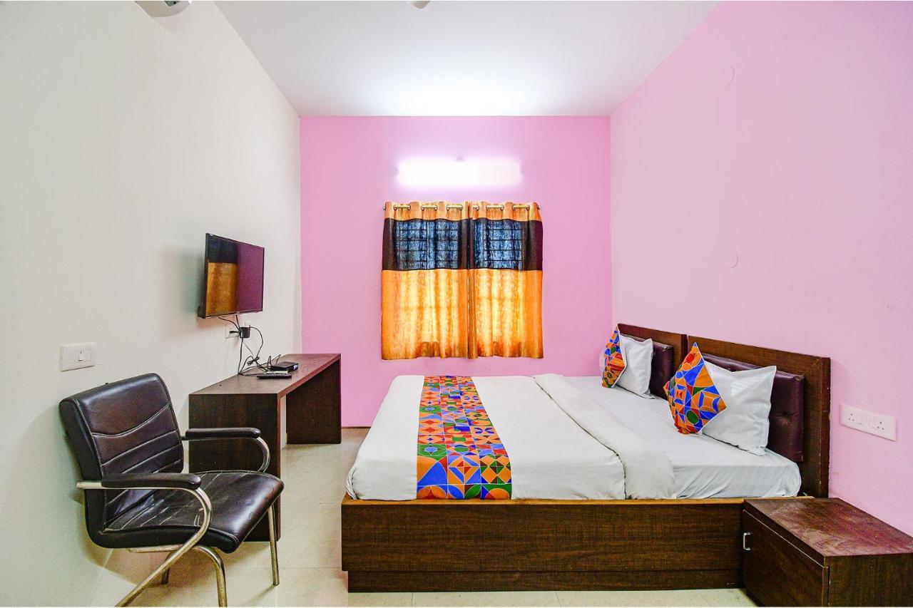 Fabexpress Sr Hotel Barang Exterior photo