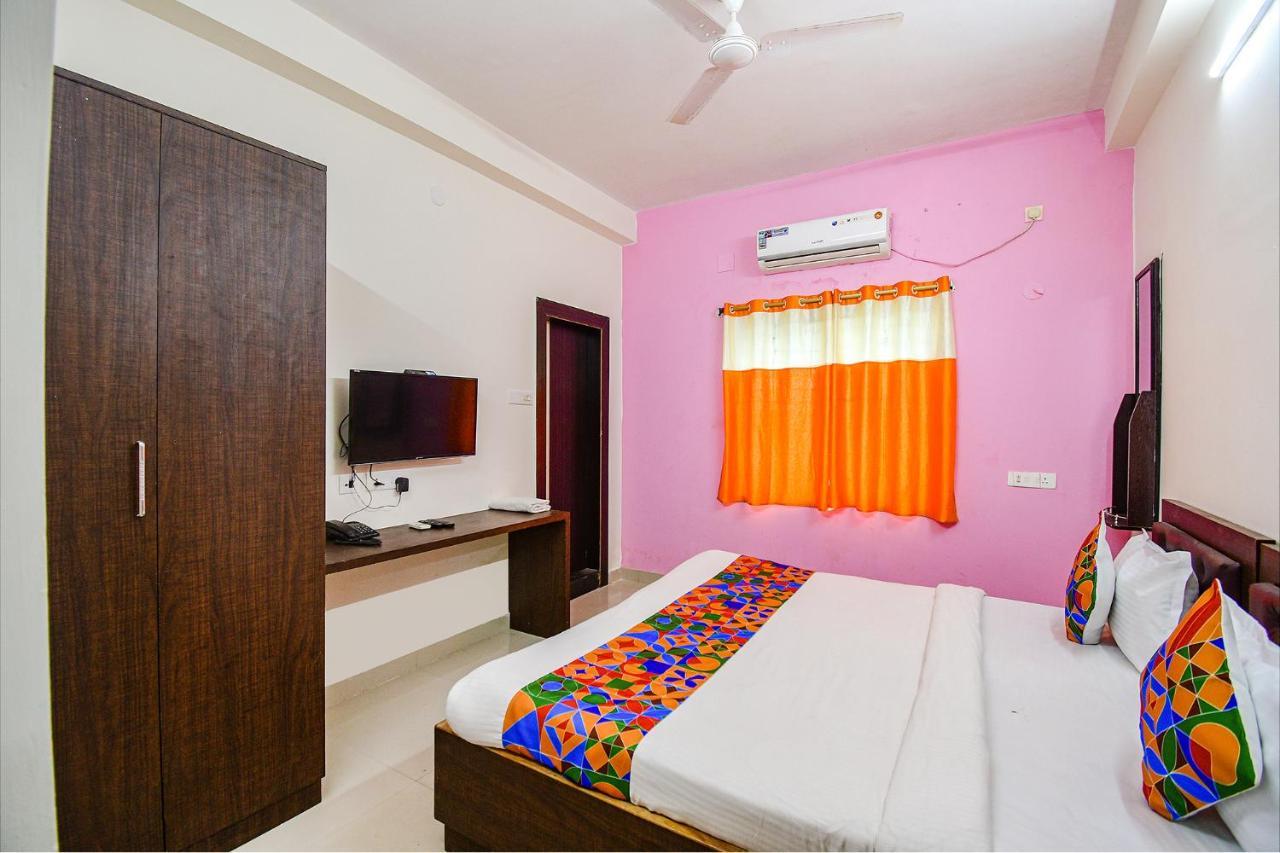 Fabexpress Sr Hotel Barang Exterior photo