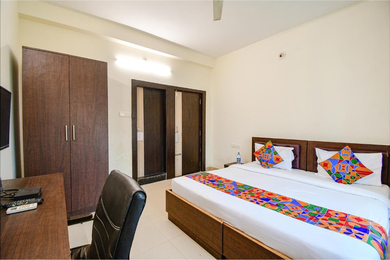Fabexpress Sr Hotel Barang Exterior photo